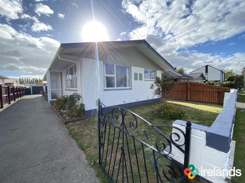 1/40 Heathcote Street, Woolston, Christchurch - Carousel 1