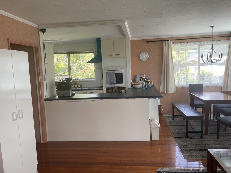 14 Malters Place, Browns Bay, Auckland - Carousel 2