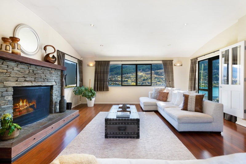 266 Peninsula Road, Kawarau Falls, Queenstown - Carousel 2