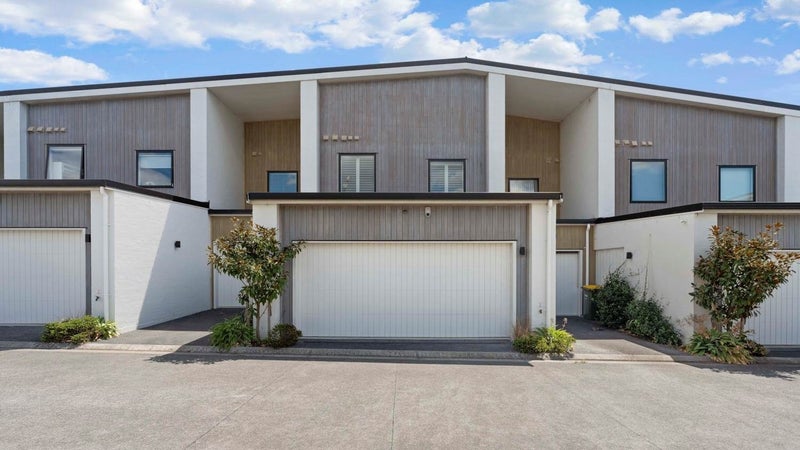 32 Walter Merton Road, Hobsonville, Auckland - Carousel 1