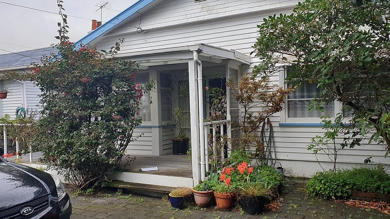 112 Waiwhetu Road, Waterloo, Lower Hutt - Carousel 1