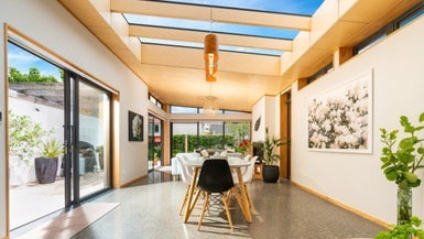 35 Queen Street, Mount Victoria, Wellington - Carousel 1