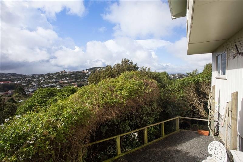 37 Heke Street, Ngaio, Wellington - Carousel 1