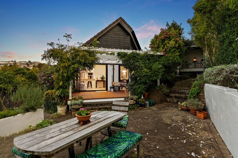 12A Steele Street, Meadowbank, Auckland - Carousel 2