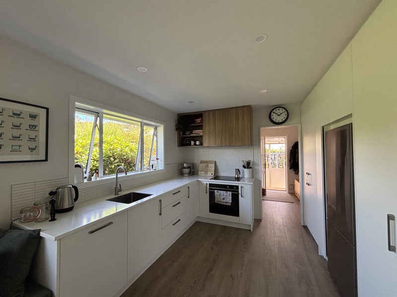 1/32 Taupata Street, Redcliffs, Christchurch - Carousel 2