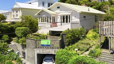 27 Connaught Terrace, Brooklyn, Wellington - Carousel 1