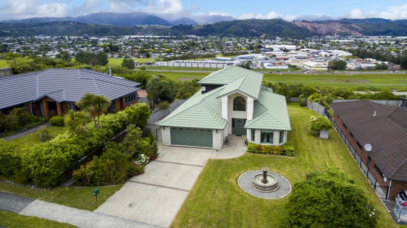 51 Riverstone Drive, Riverstone Terraces, Upper Hutt - Carousel 1