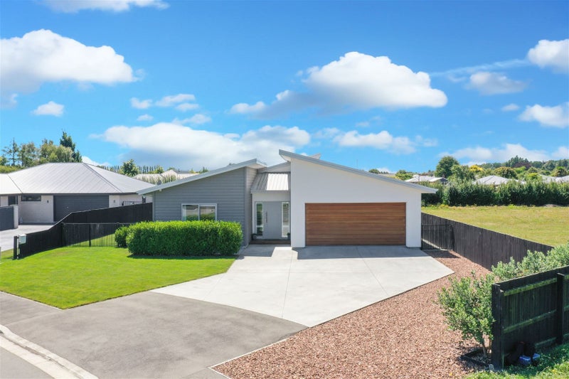 2 Waterford Place, Tinwald, Ashburton - Carousel 1