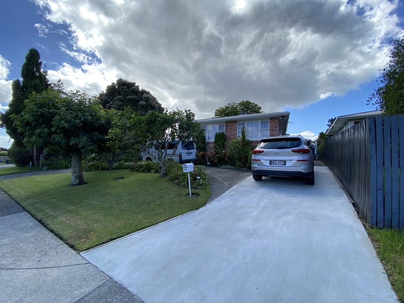 32 Nile Road, Kelston, Auckland - Carousel 1