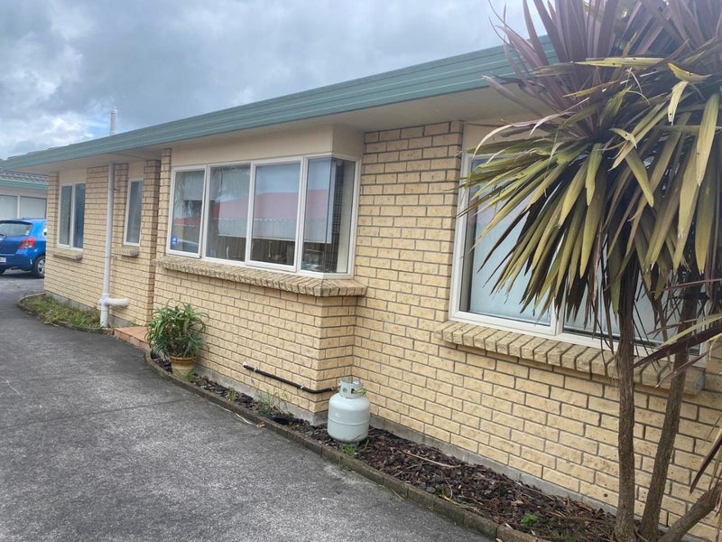 2/35 Fenton Street, Papatoetoe, Auckland - Carousel 1