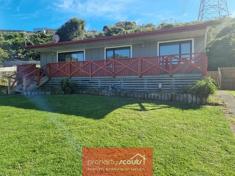 5D Tahurangi Place, Spotswood, New Plymouth - Carousel 1