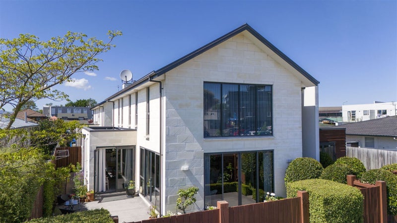 12 Horner Street, Papanui, Christchurch - Carousel 21