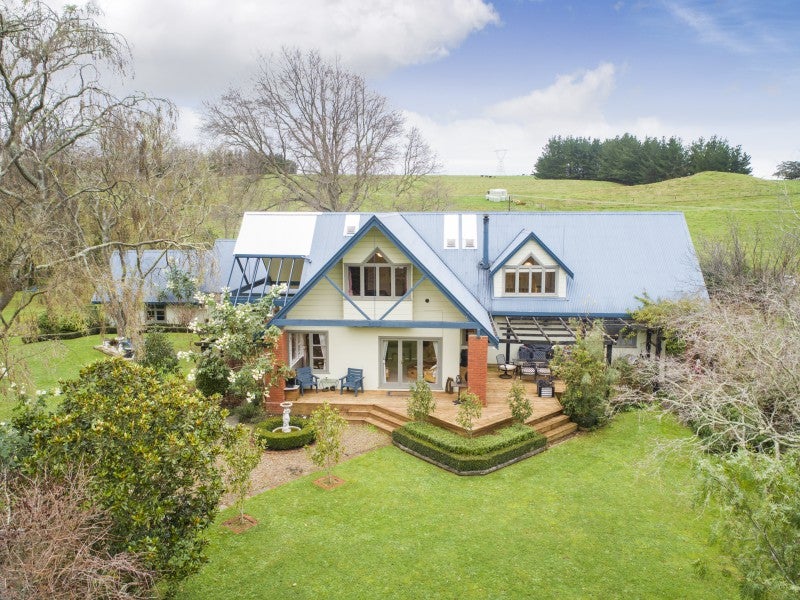 435 Valley Road, Ashhurst, Feilding - Carousel 1