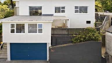 32A Mana Street, Vogeltown, Wellington - Carousel 1