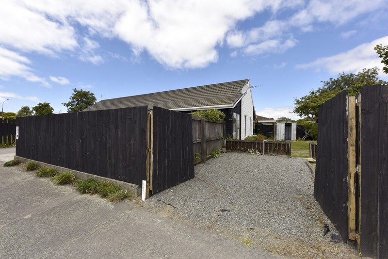 2/3 Wanstead Place, Woolston, Christchurch - Carousel 19
