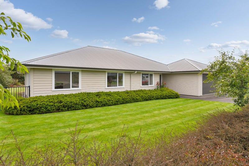 38 Gimson Street, Solway, Masterton - Carousel 25