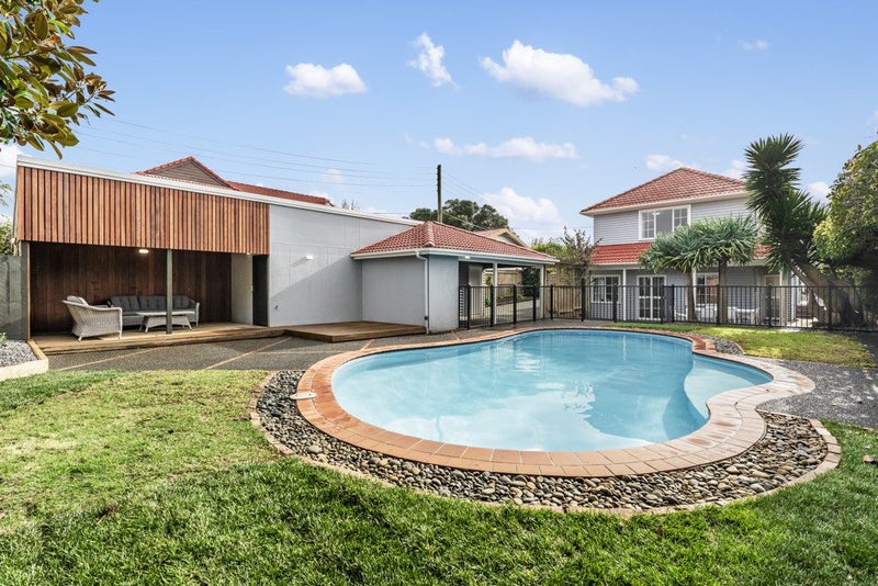 12 Rewi Road, Royal Oak, Auckland - Carousel 2