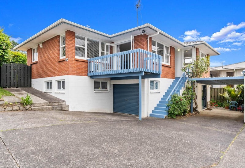 2 Sycamore Drive, Sunnynook, Auckland - Carousel 1