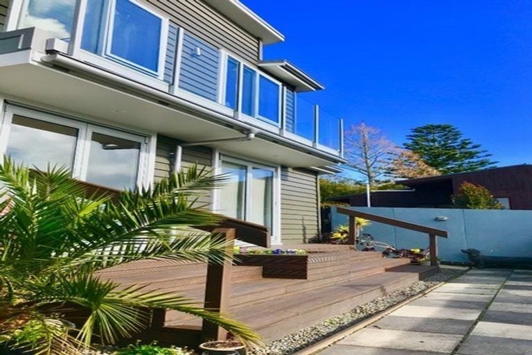 43A Shanaway Rise, Hillcrest, Auckland - Carousel 16