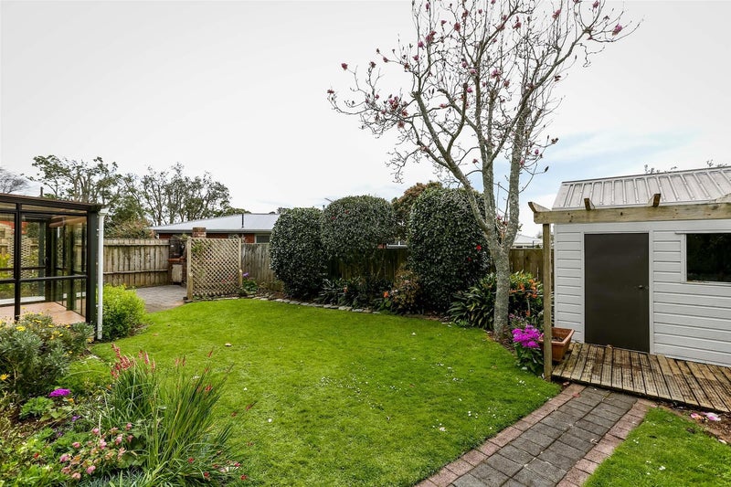 3 Rennell Street, Frankleigh Park, New Plymouth - Carousel 2