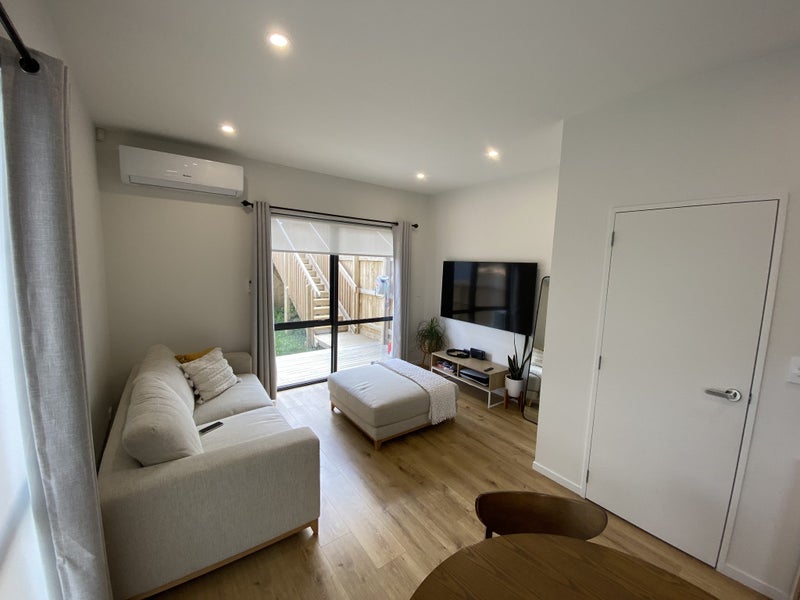 54 Picturesque Drive, Flat Bush, Auckland - Carousel 6