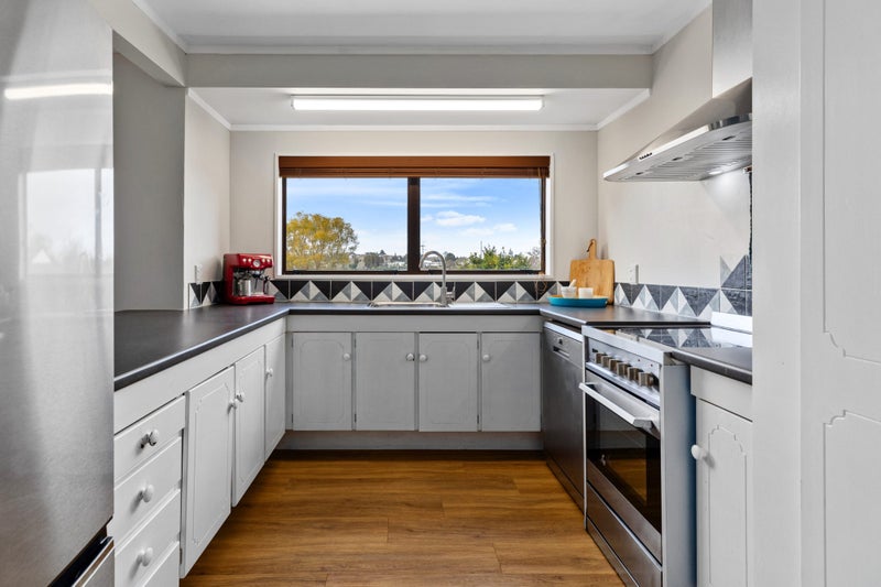 2/182A Levers Road, Matua, Tauranga - Carousel 2