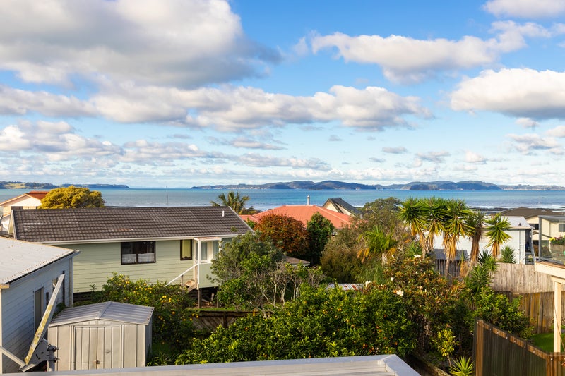 3 Ngatira Place, Clendon Park, Auckland - Carousel 1