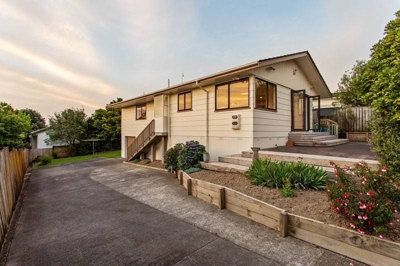 137 Bradbury Road, Botany Downs, Auckland - Carousel 2