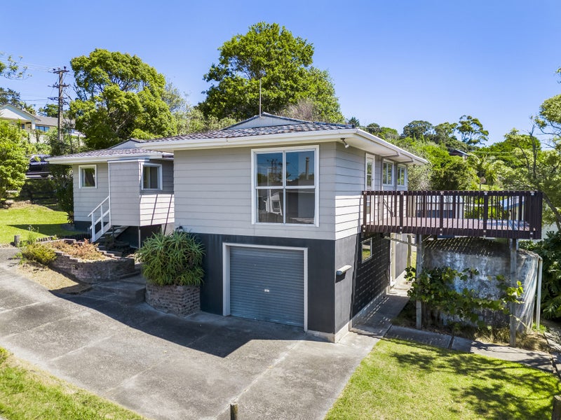 35 Cedar Terrace, Stanmore Bay, Whangaparaoa - Carousel 1