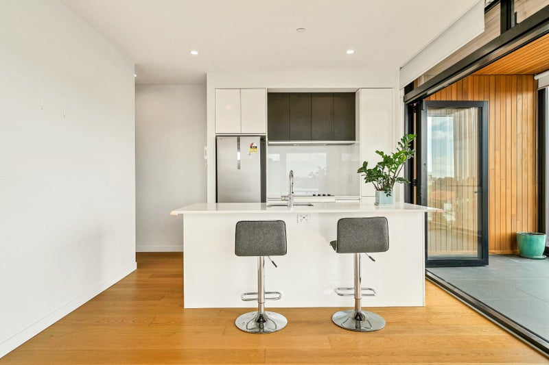 403/74 Anzac Street, Takapuna, Auckland - Carousel 2