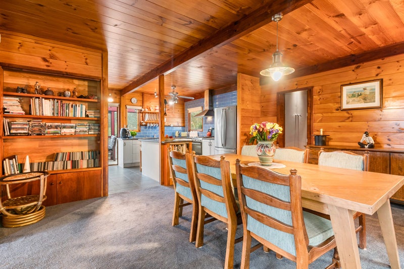 25 Reynolds Place, Torbay, Auckland - Carousel 1