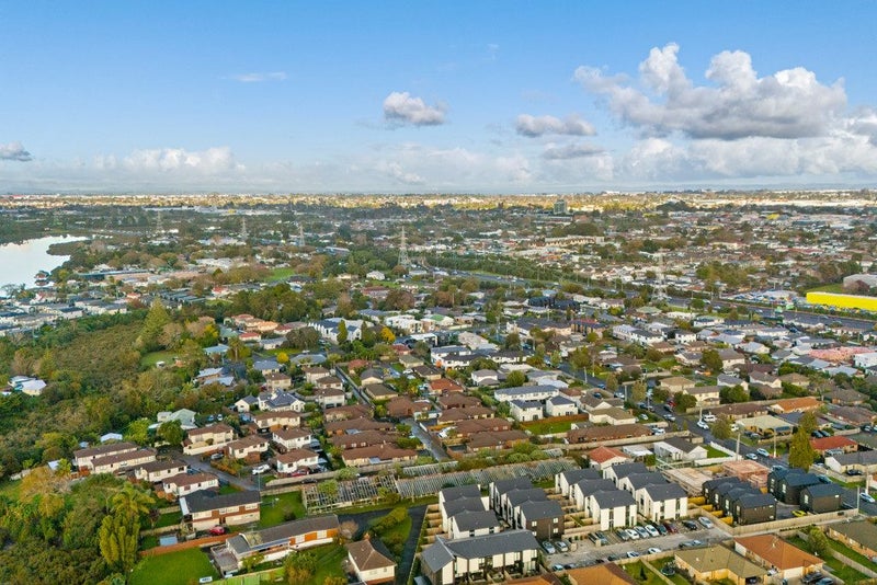 6/35 Convoy Lane, Otahuhu, Auckland - Carousel 17
