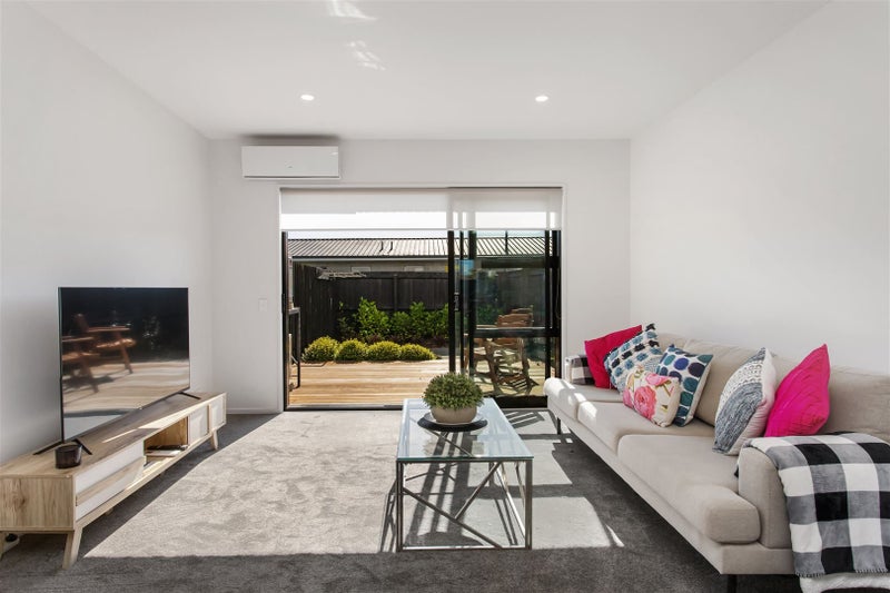 4/7 Gambia Street, Papanui, Christchurch - Carousel 2