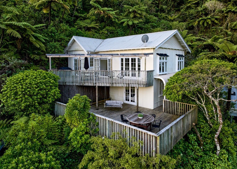 34 Ferry Road, Days Bay, Lower Hutt - Carousel 22