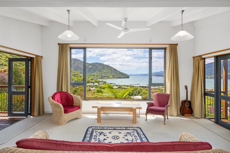 22 Tirimoana Terrace, Picton - Carousel 2
