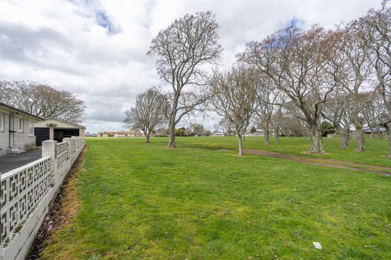 52 Rhonda Avenue, Deanwell, Hamilton - Carousel 15