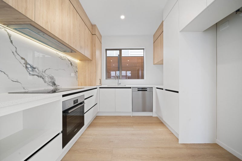 1B Clematis Avenue, Murrays Bay, Auckland - Carousel 15