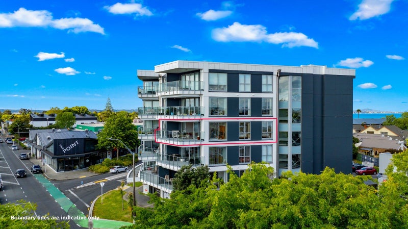 3A/84 Gunner Drive, Te Atatu Peninsula, Auckland - Carousel 1