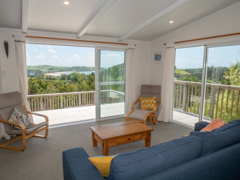 95 Stratford Drive, Cable Bay, Cable Bay - Carousel 1
