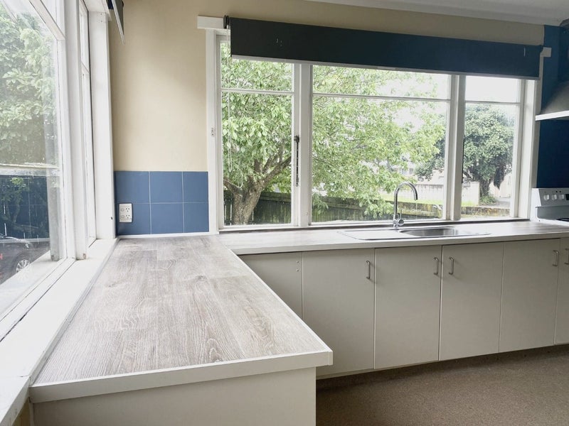 38 Botany Road, Botany Downs, Auckland - Carousel 2