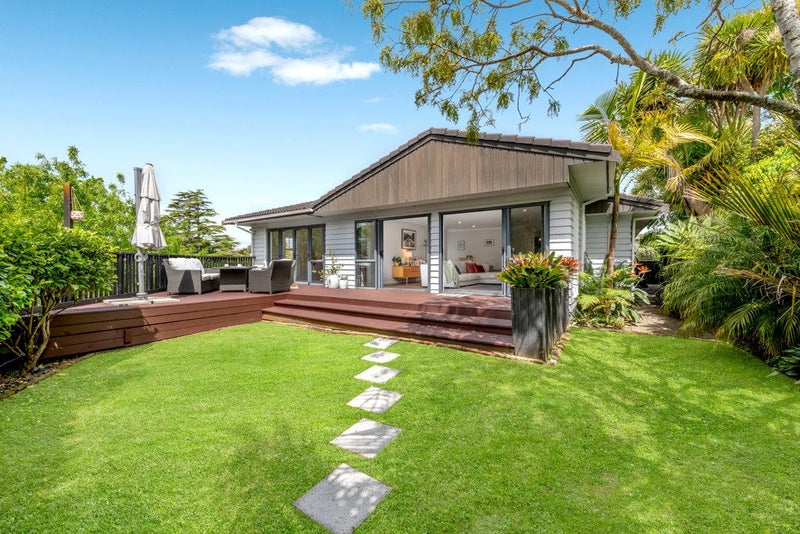 25 Sale Street, Cockle Bay, Auckland - Carousel 1
