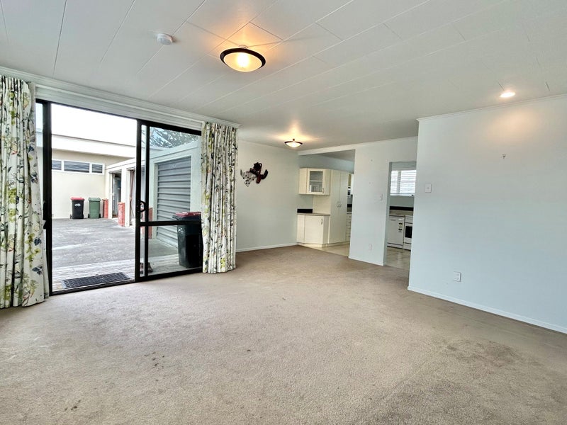 2/40 The Esplanade, Westshore, Napier - Carousel 2