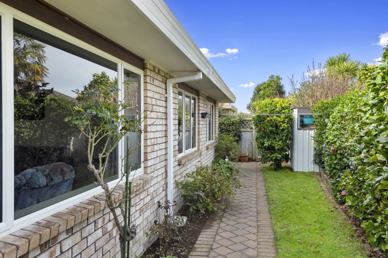 36 Keswick Crescent, Huntington, Hamilton - Carousel 20