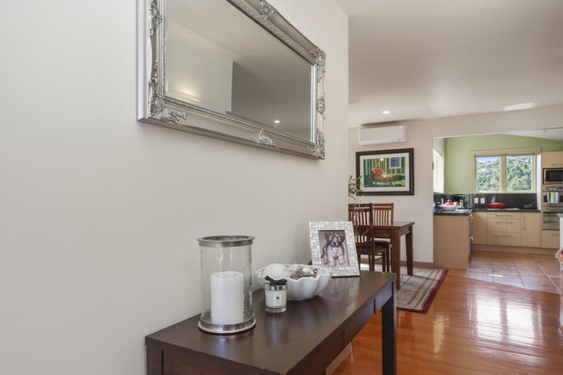 2/93 Island Bay Road, Beach Haven, Auckland - Carousel 2