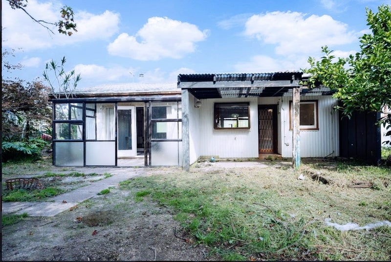 24 Robert Burke Place, Henderson, Auckland - Carousel 2