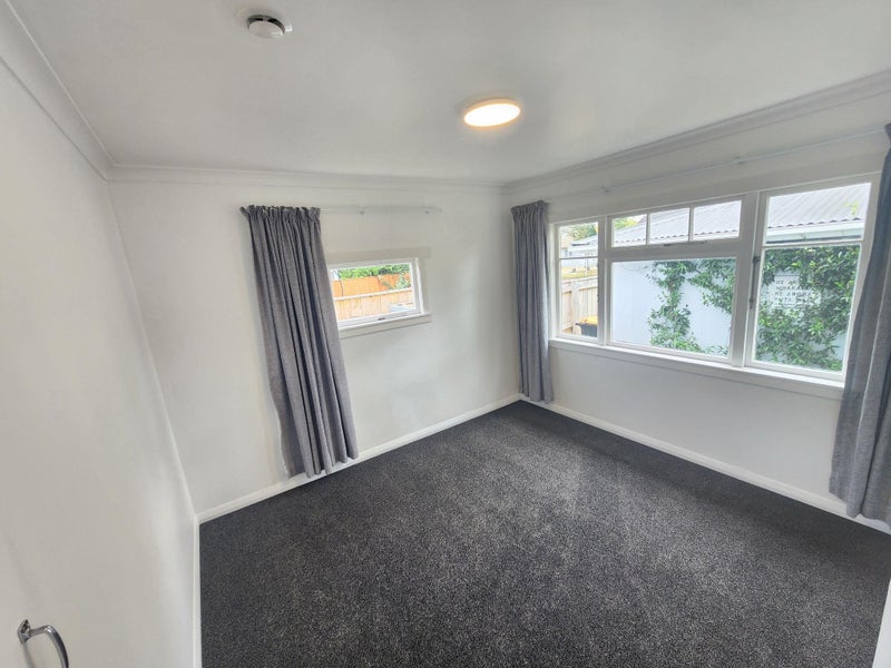 31 Seddon Street, Takaro, Palmerston North - Carousel 2