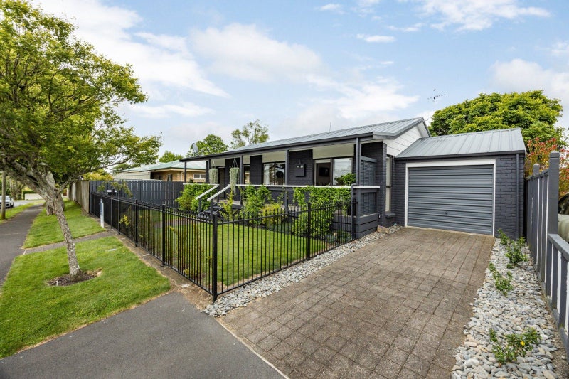66 Queenwood Avenue, Queenwood, Hamilton - Carousel 3