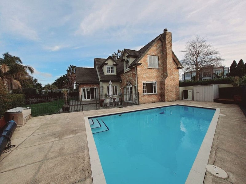 5B Estuary Views, Shelly Park, Auckland - Carousel 1