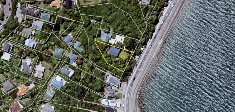 196 Evans Bay Parade, Roseneath, Wellington - Carousel 24