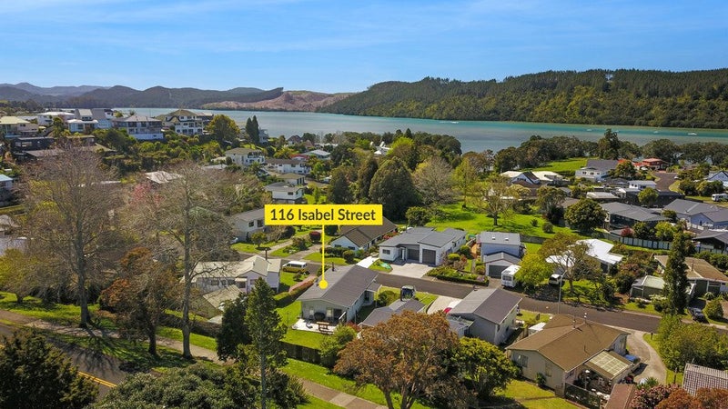 116 Isabel Street, Whangamata - Carousel 1